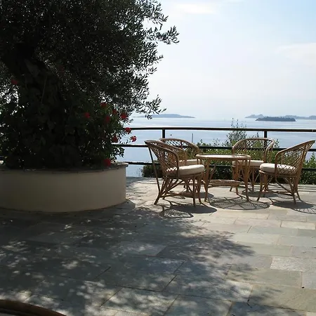 Marlina * Kommeno (Corfu)
