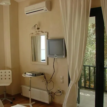 Marlina * Kommeno (Corfu)